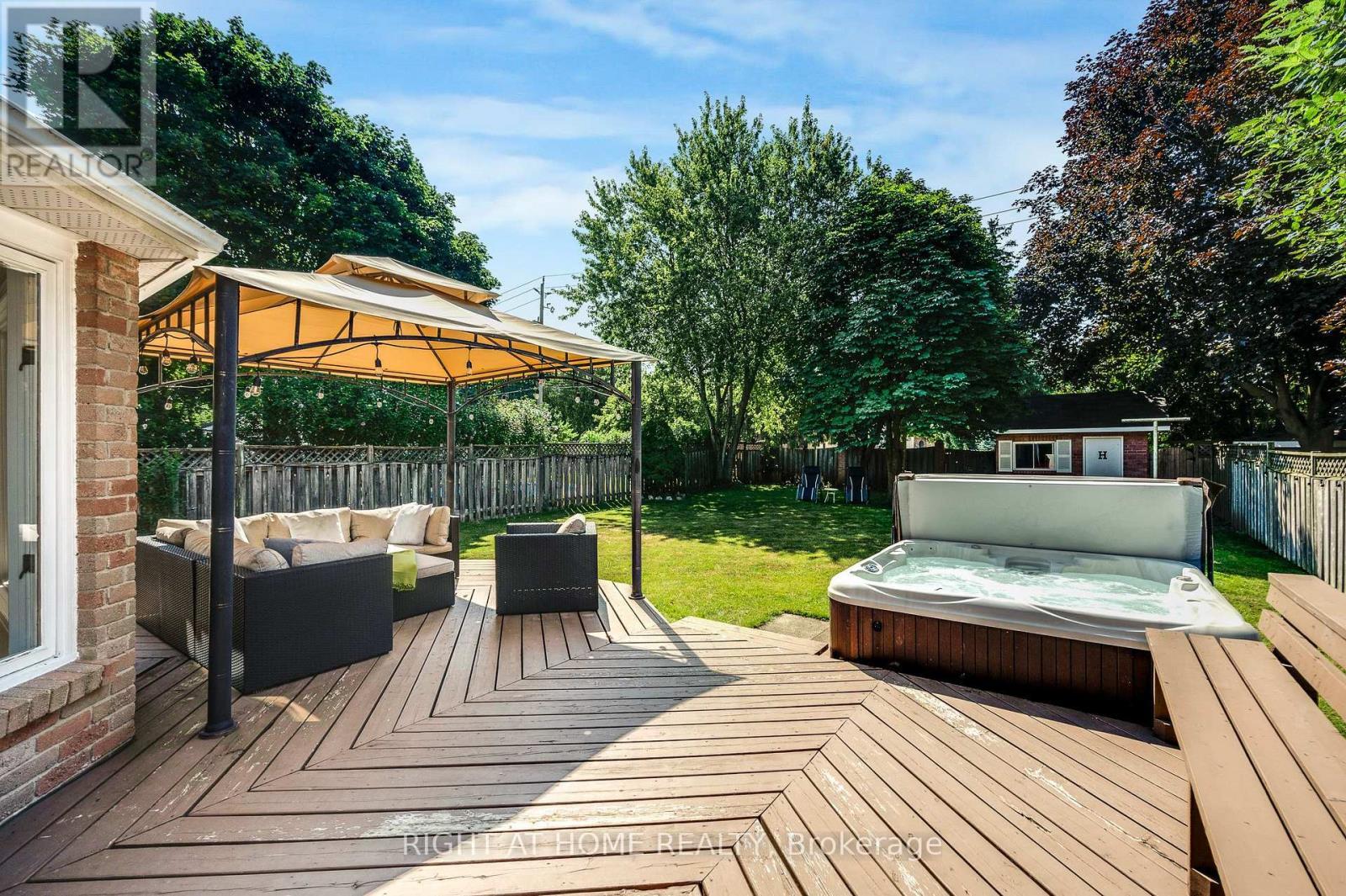 123 Benn Drive, Cambridge, ON - Outdoor With Deck Patio Veranda