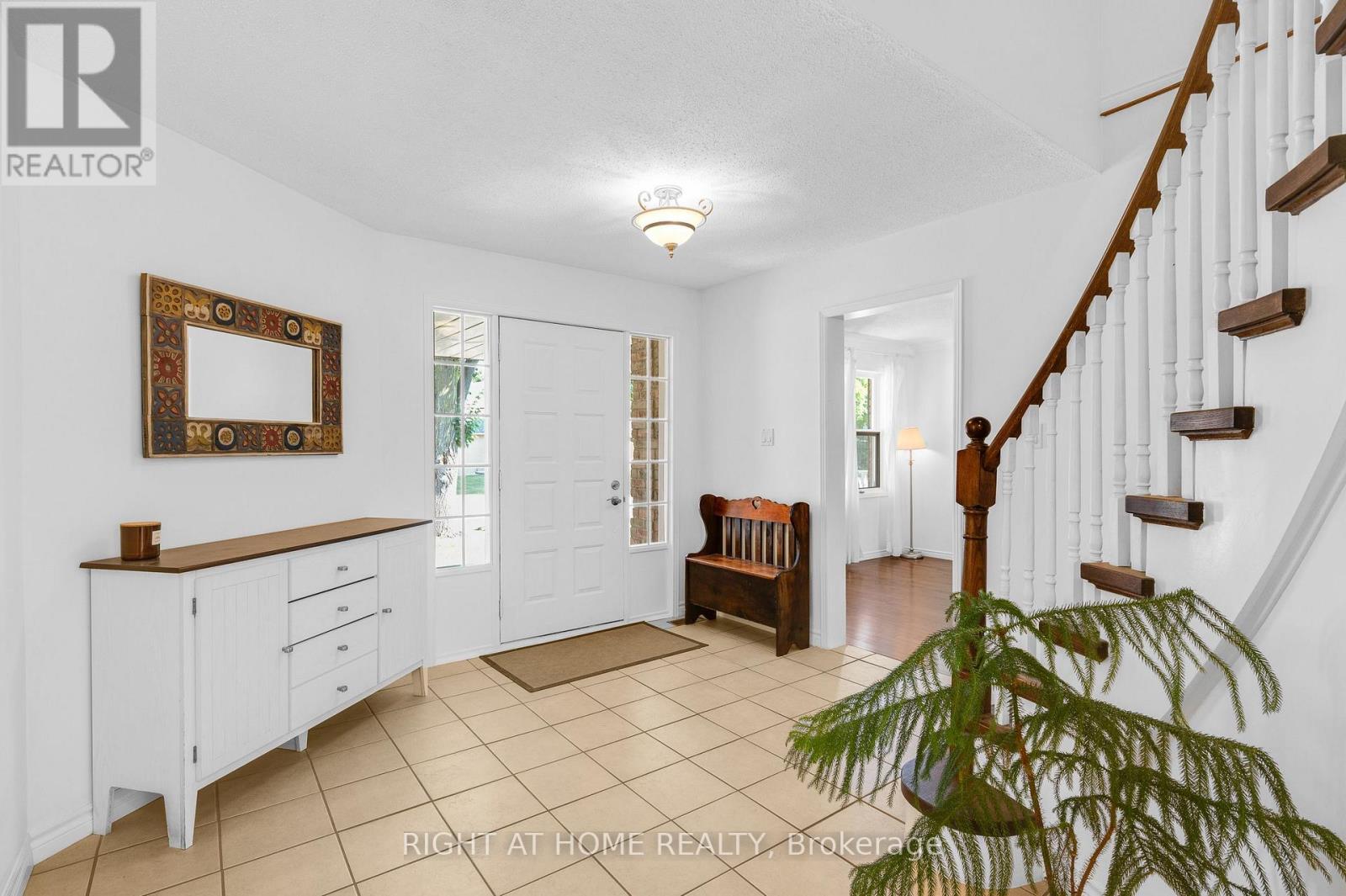 123 Benn Drive, Cambridge, ON - Indoor Photo Showing Other Room