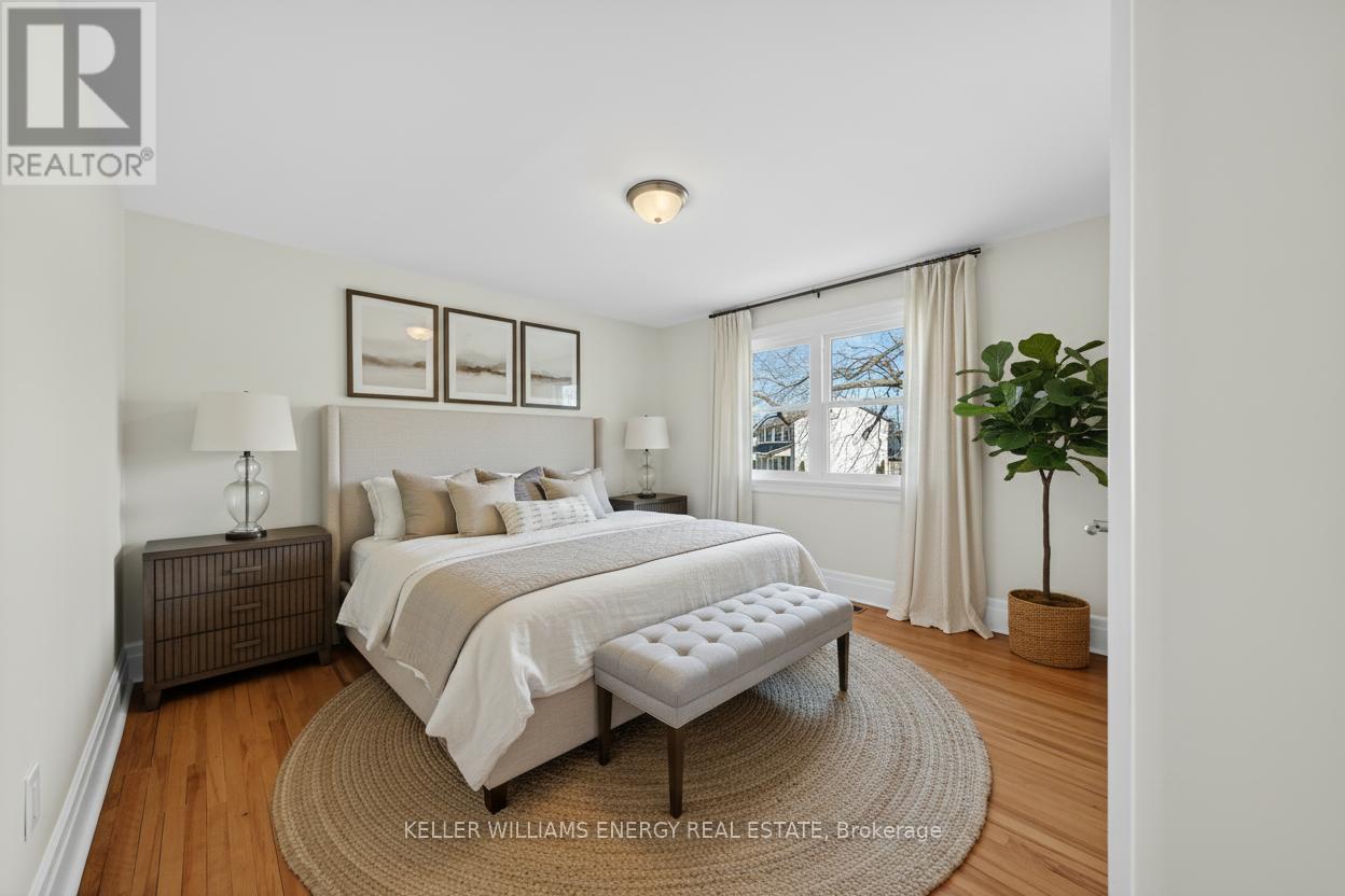 1 Diver Belt Drive, Prince Edward County (Hallowell Ward), ON - Indoor Photo Showing Bedroom