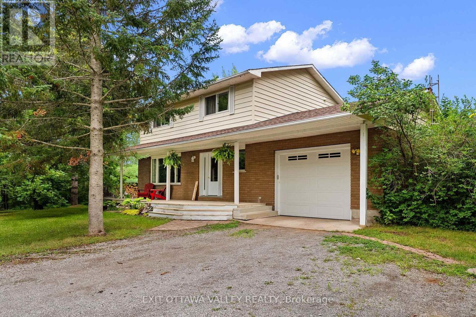 1292 Green Lake Road, North Algona Wilberforce, ON - Outdoor