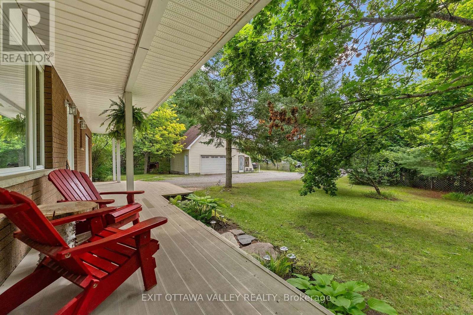 1292 Green Lake Road, North Algona Wilberforce, ON - Outdoor