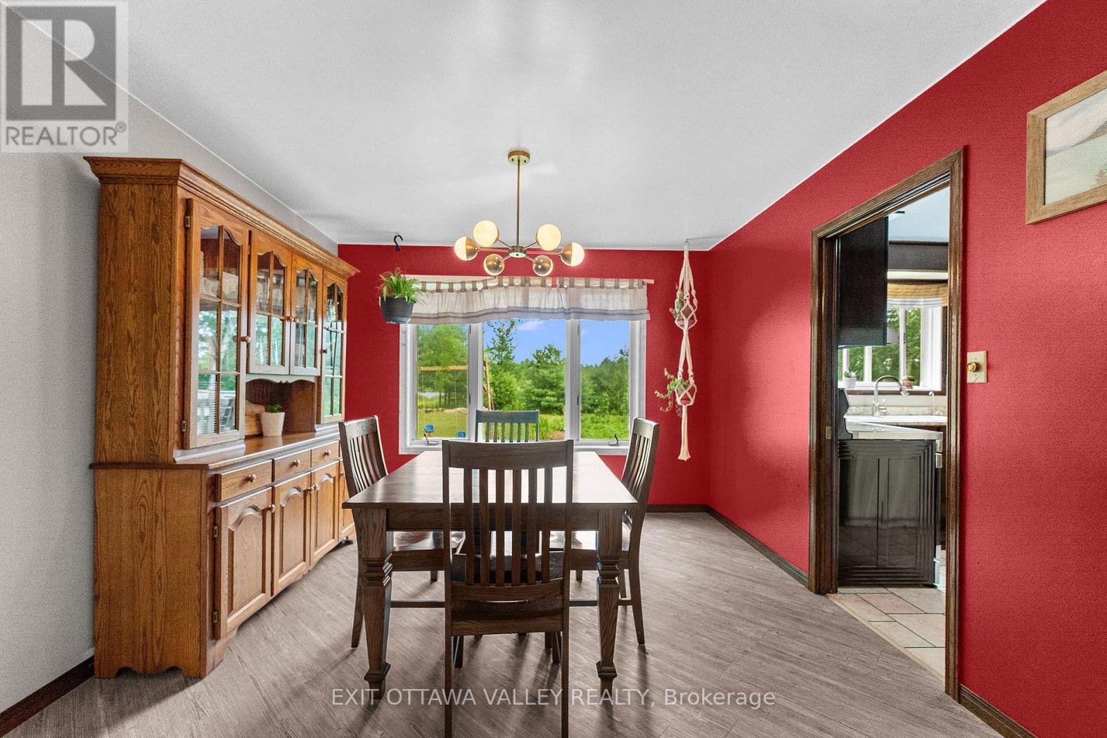 1292 Green Lake Road, North Algona Wilberforce, ON - Indoor Photo Showing Dining Room