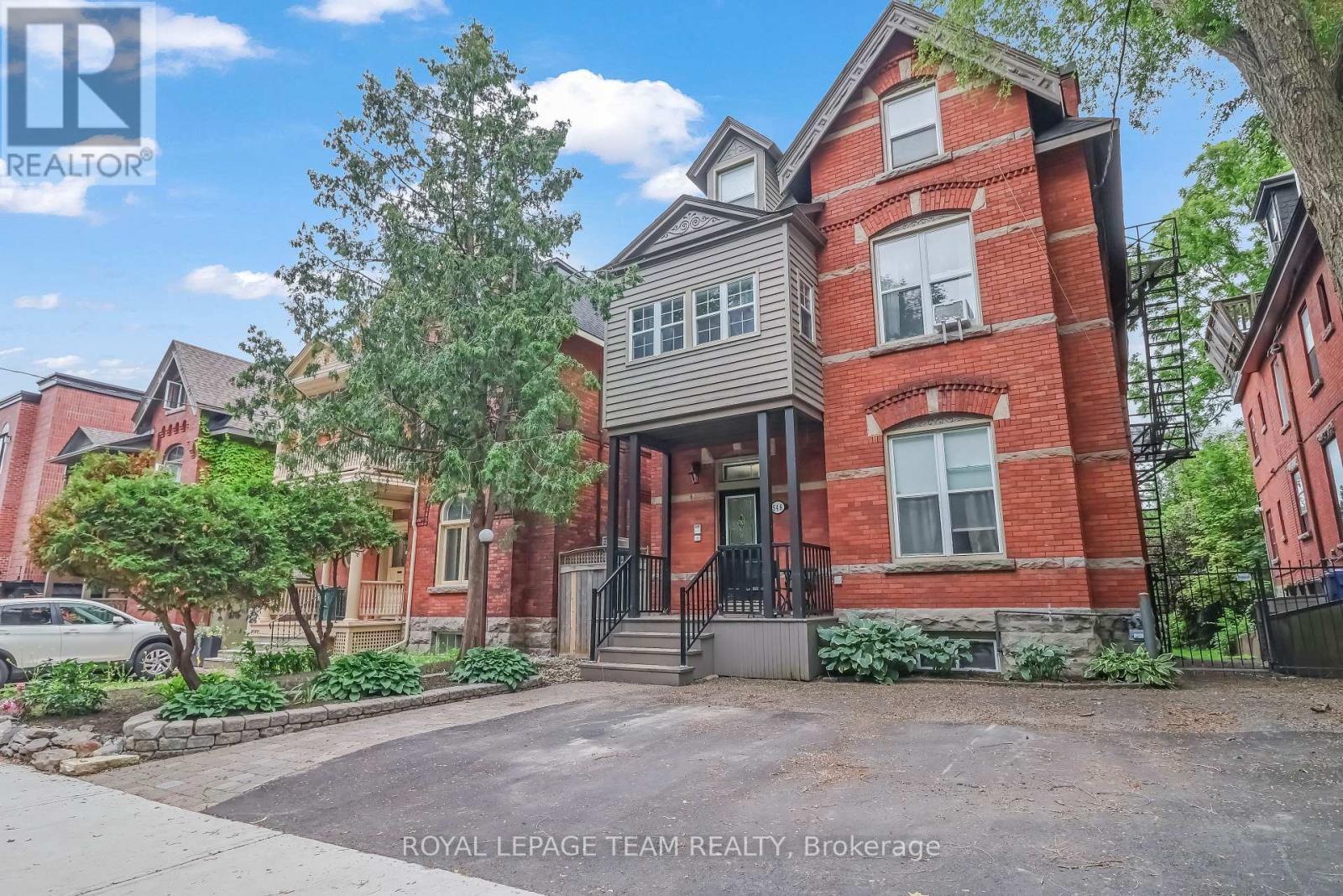 548 Maclaren Street, Ottawa, ON - Outdoor With Facade