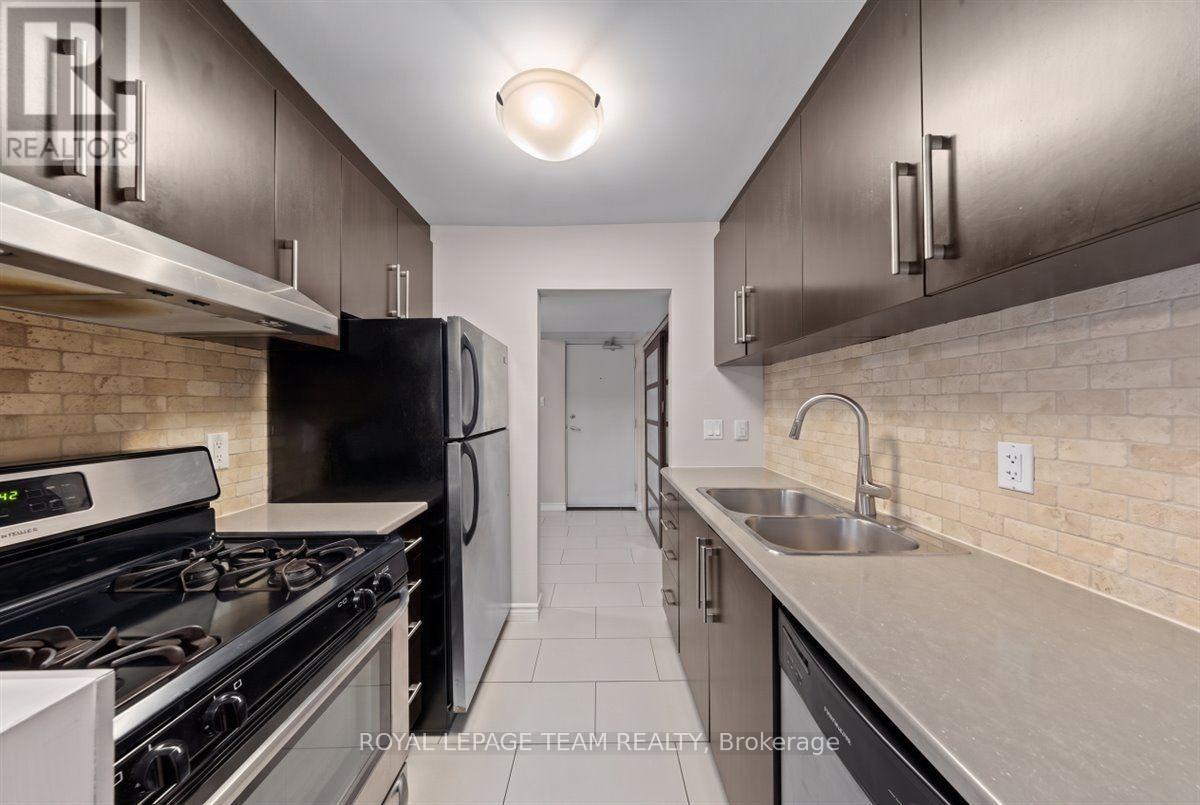 201 - 12 Corkstown Road, Ottawa, ON - Indoor Photo Showing Kitchen With Double Sink