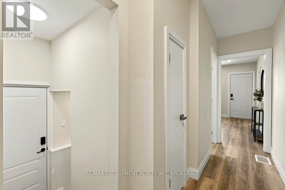 95 Chetwood Street, St. Catharines (Western Hill), ON - Indoor Photo Showing Other Room
