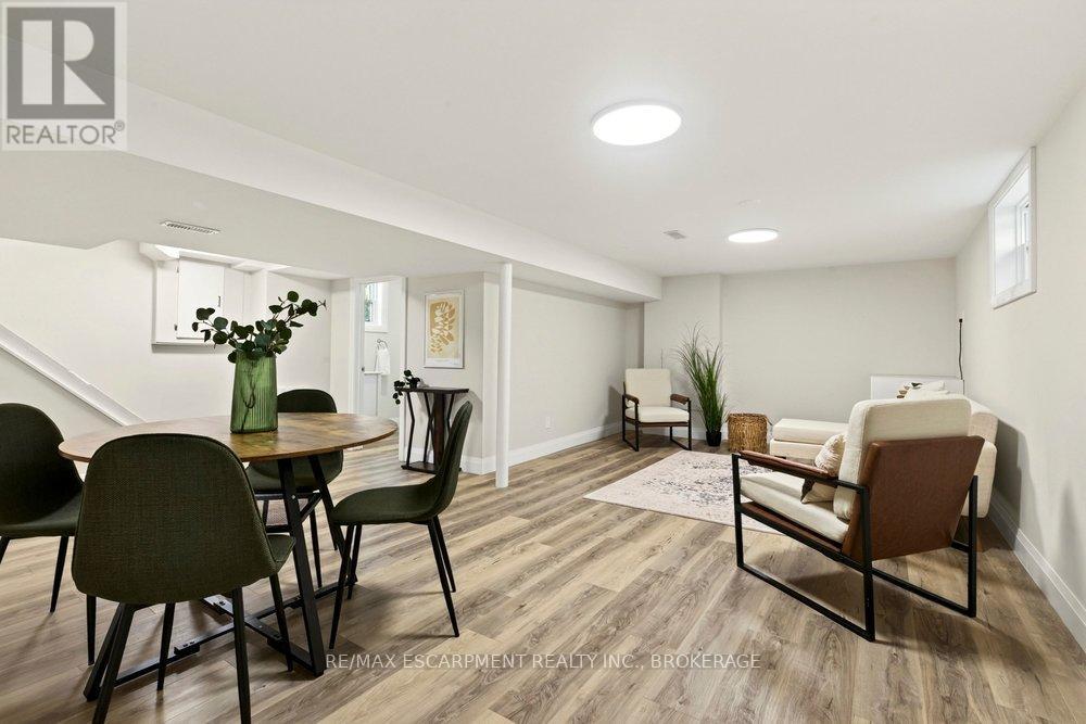 95 Chetwood Street, St. Catharines (Western Hill), ON - Indoor