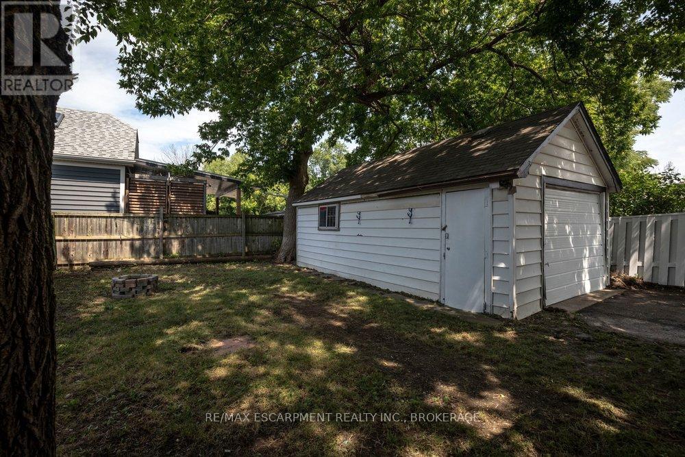 95 Chetwood Street, St. Catharines (Western Hill), ON - Outdoor