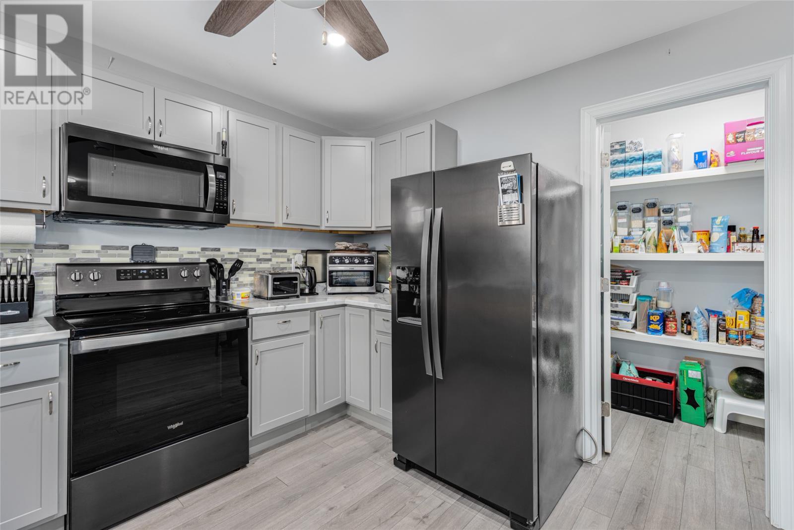 133 Station Road, Avondale, NL - Indoor Photo Showing Kitchen