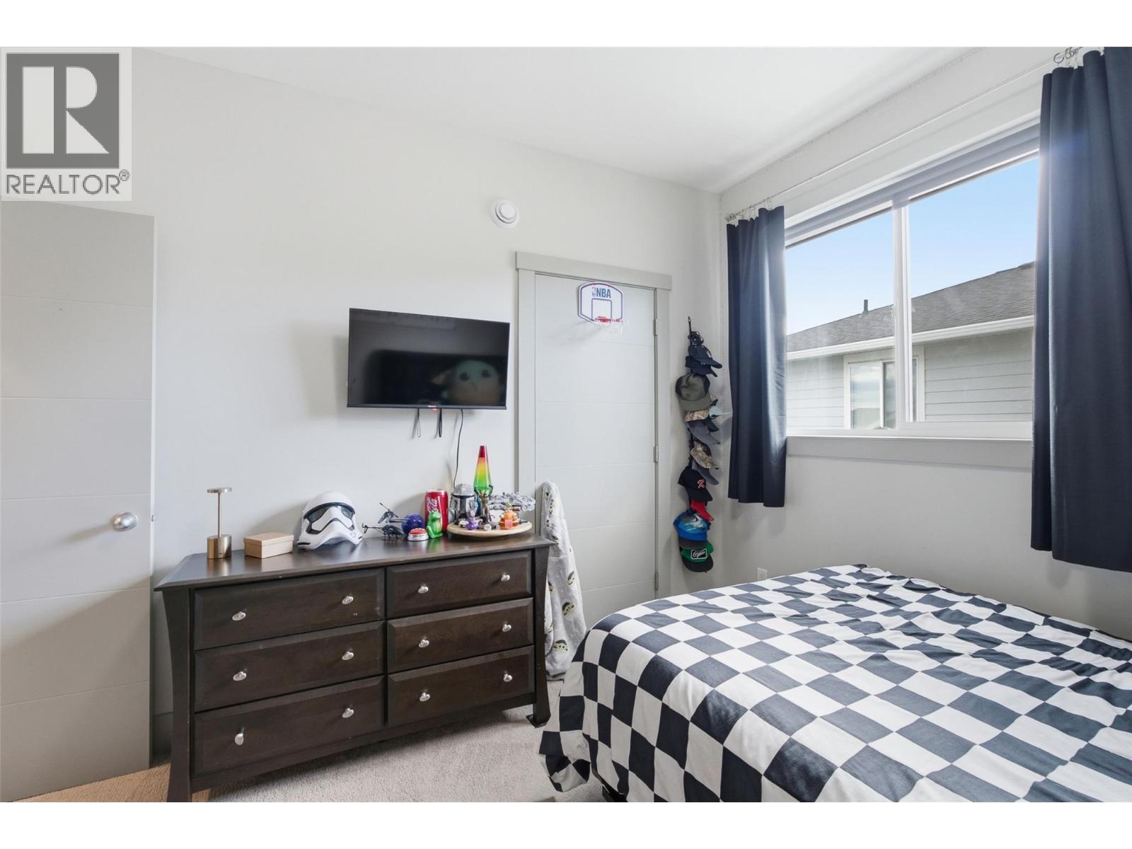 1488 Dunbar Drive, Kamloops, BC - Indoor Photo Showing Bedroom