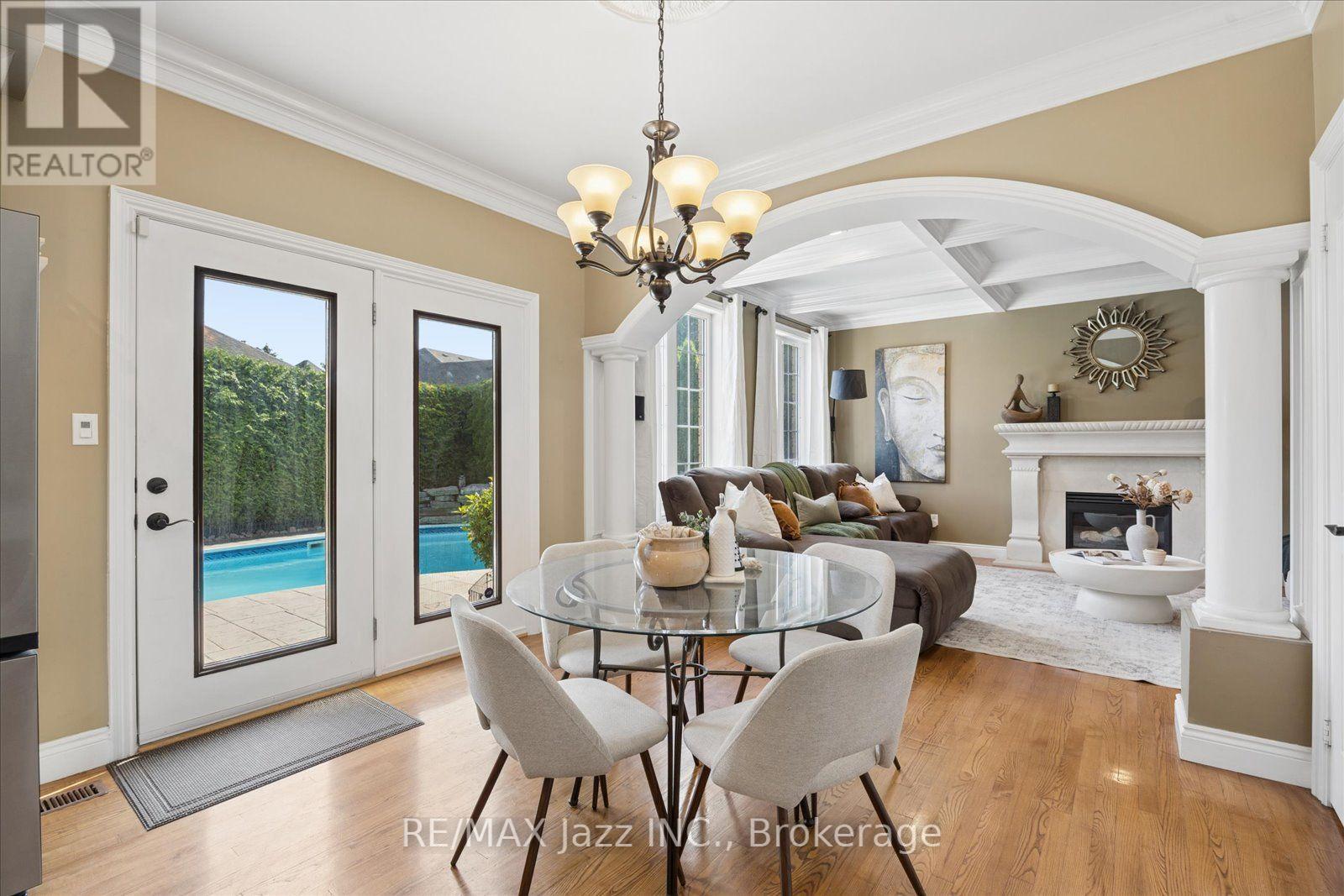 140 Taylorwood Court, Oshawa (Samac), ON - Indoor Photo Showing Dining Room With Fireplace