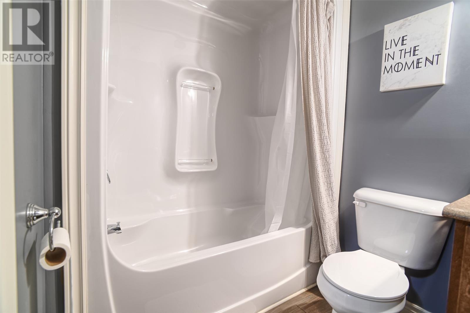 130 Green Acre Drive, St. John'S, NL - Indoor Photo Showing Bathroom