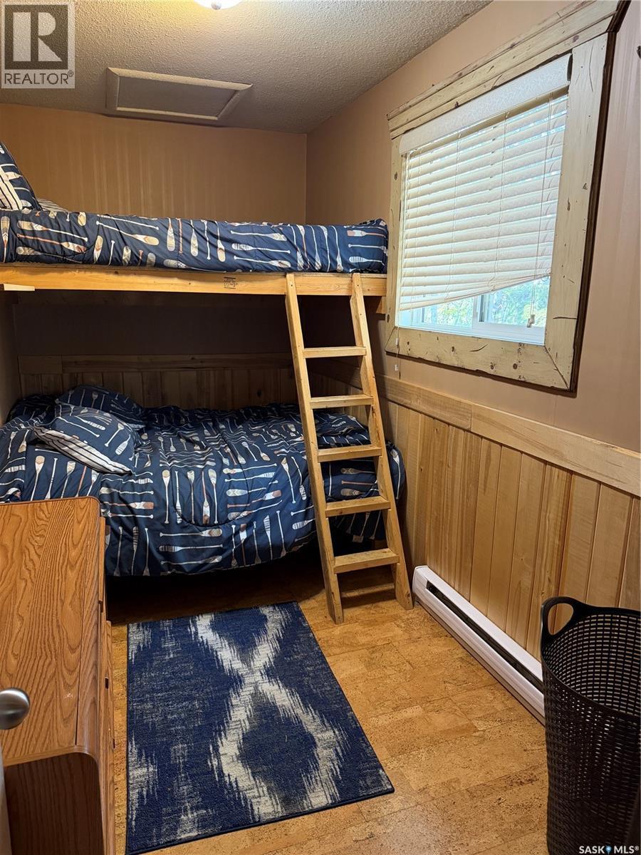 1306 Kewatin Lane, Turtle Lake, SK - Indoor Photo Showing Bedroom