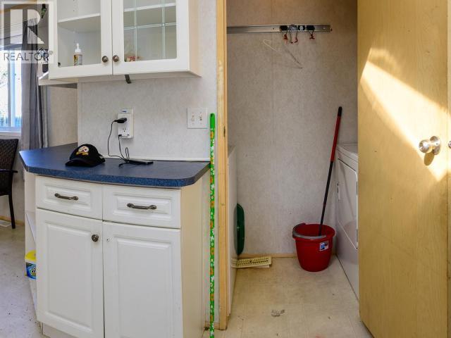 411-989 Range Road, Whitehorse, YT - Indoor