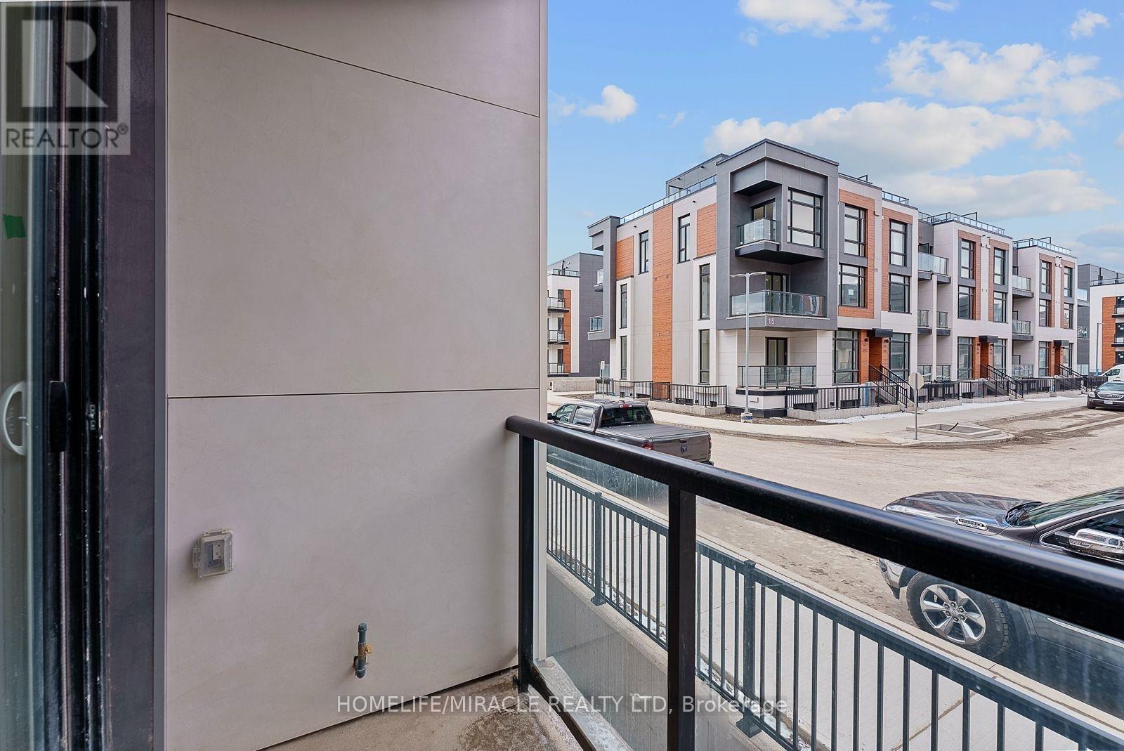 Th704 - 5 Steckley House Lane, Richmond Hill, ON - Outdoor