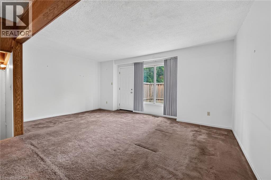 125 Bonaventure Drive Unit# 50, Hamilton, ON - Indoor Photo Showing Other Room