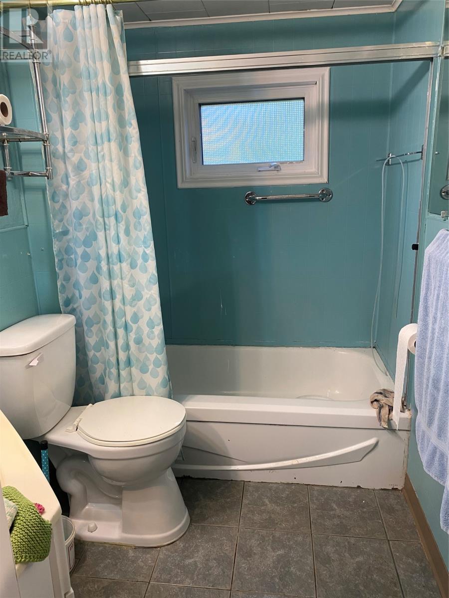 4 Keats Road, Bunyan'S Cove, NL - Indoor Photo Showing Bathroom