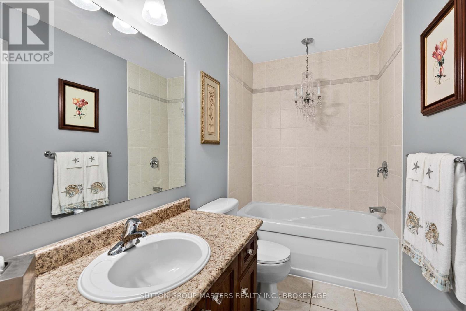 133 Britannia Crescent, Loyalist (Bath), ON - Indoor Photo Showing Bathroom