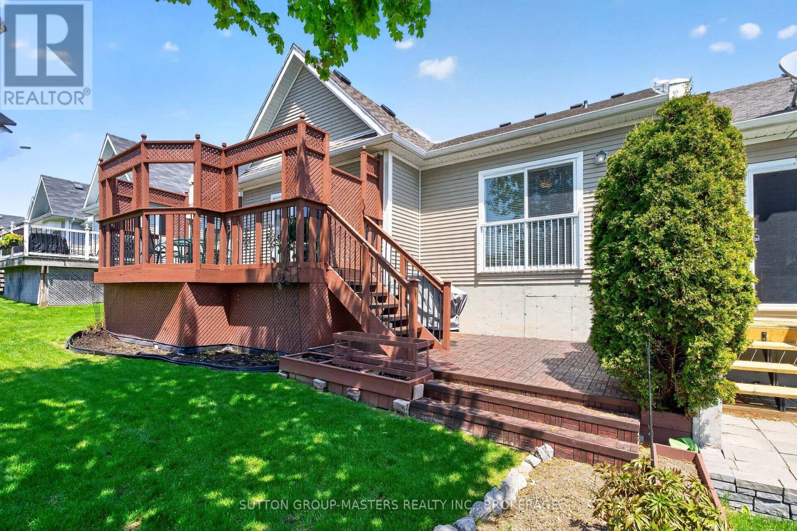 133 Britannia Crescent, Loyalist (Bath), ON - Outdoor With Deck Patio Veranda