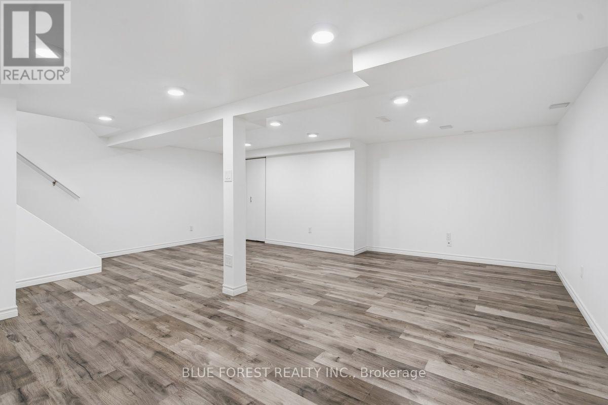 742 Fanshawe Park Road E, London North (North C), ON - Indoor Photo Showing Other Room