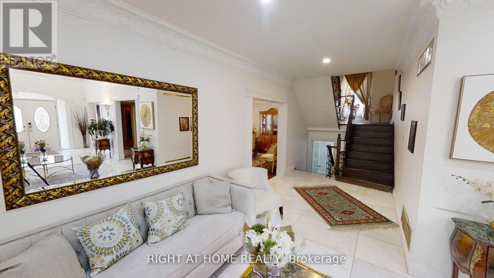 31 Northgate Crescent E, Richmond Hill, ON - Indoor Photo Showing Other Room