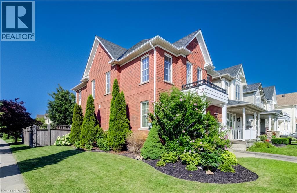 3 Golden Iris Crescent, Hamilton, ON - Outdoor