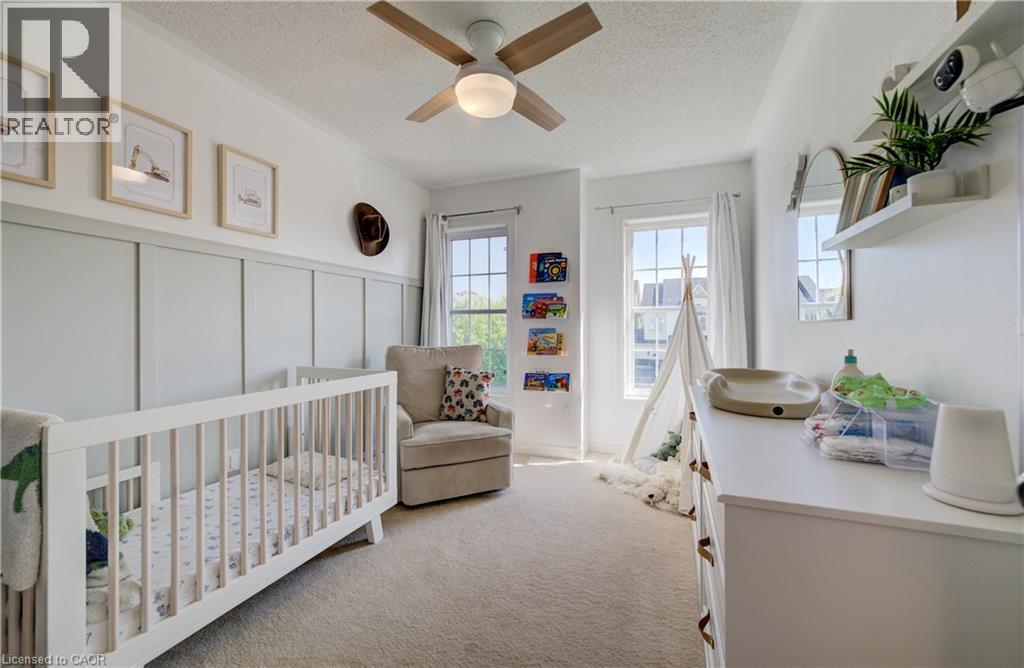 3 Golden Iris Crescent, Hamilton, ON - Indoor Photo Showing Bedroom