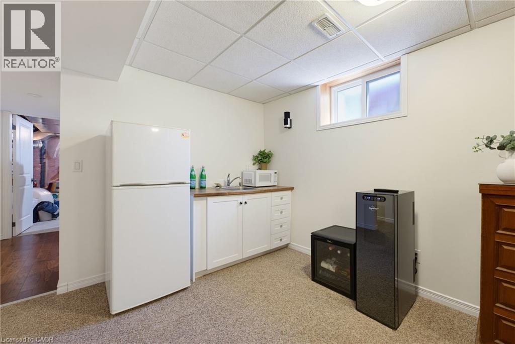 934 Zeller Crescent, Kitchener, ON - Indoor