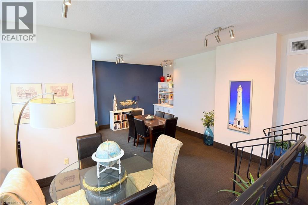 2263 Marine Drive Unit# 401, Oakville, ON - Indoor Photo Showing Dining Room