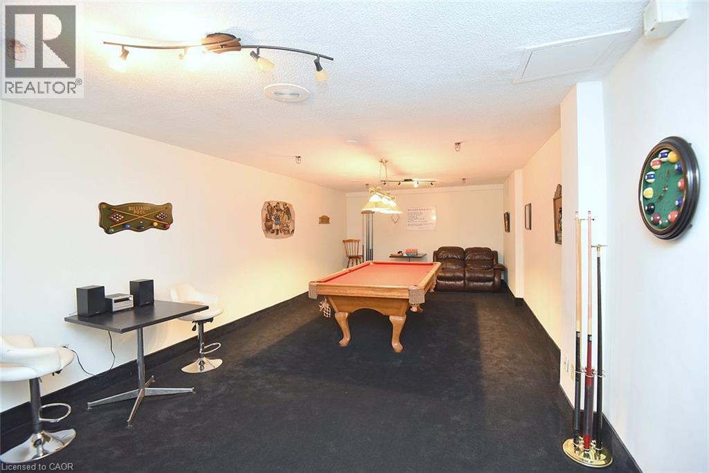 2263 Marine Drive Unit# 401, Oakville, ON - Indoor Photo Showing Other Room