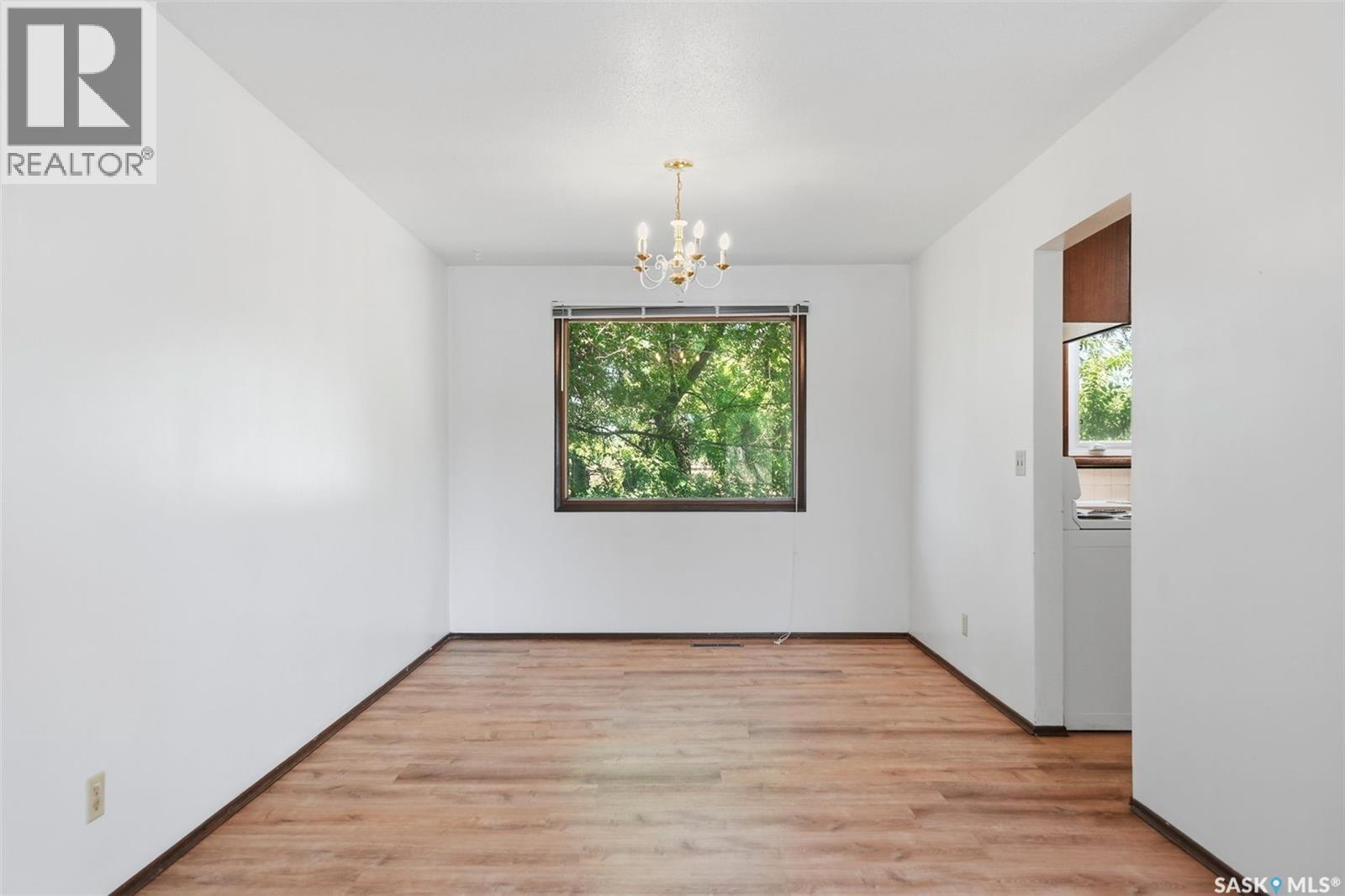 206 Carleton Drive, Saskatoon, SK - Indoor Photo Showing Other Room
