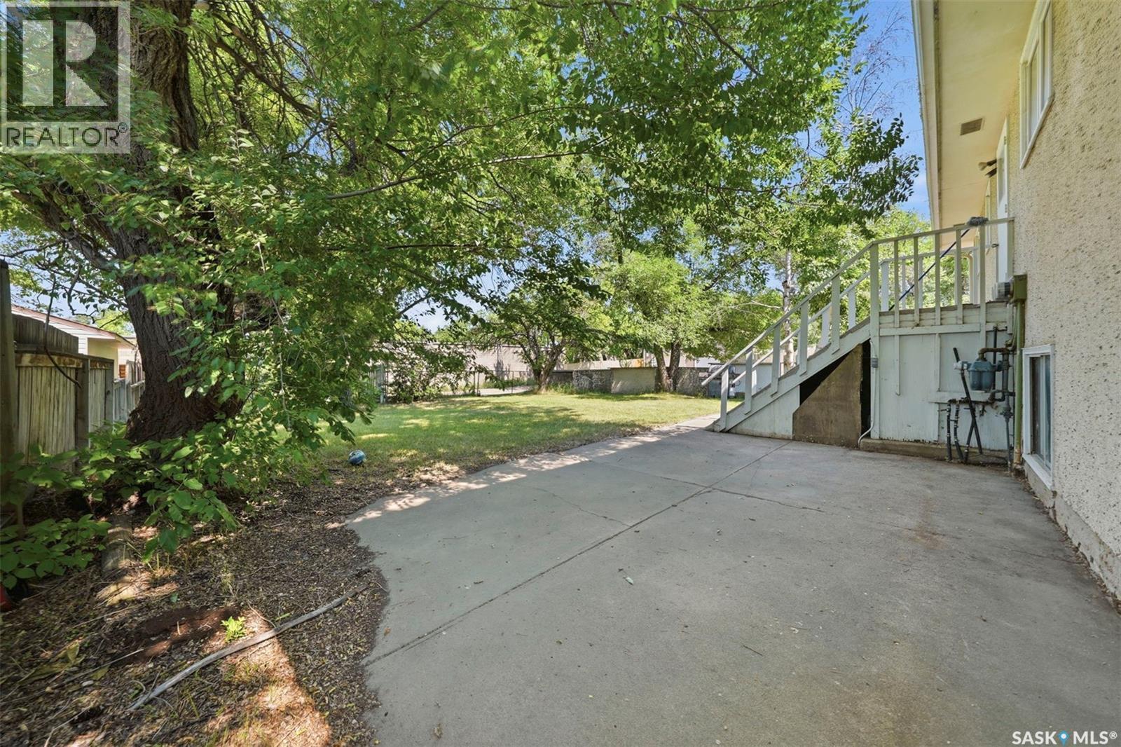206 Carleton Drive, Saskatoon, SK - Outdoor