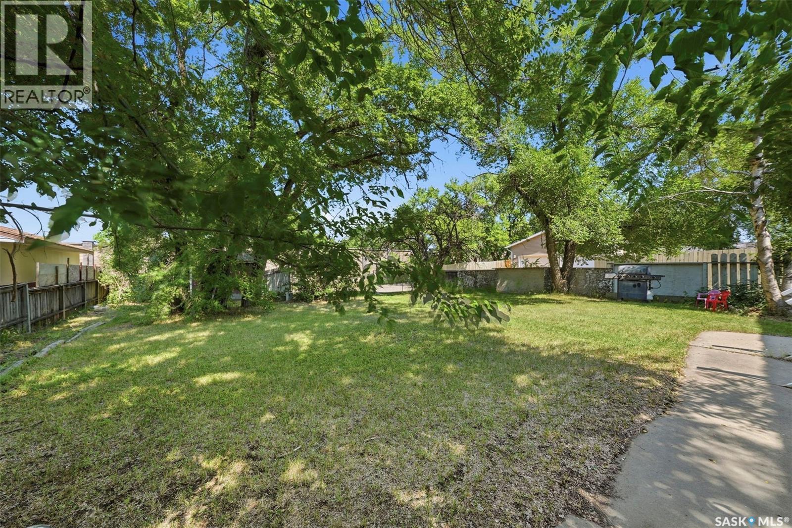 206 Carleton Drive, Saskatoon, SK - Outdoor