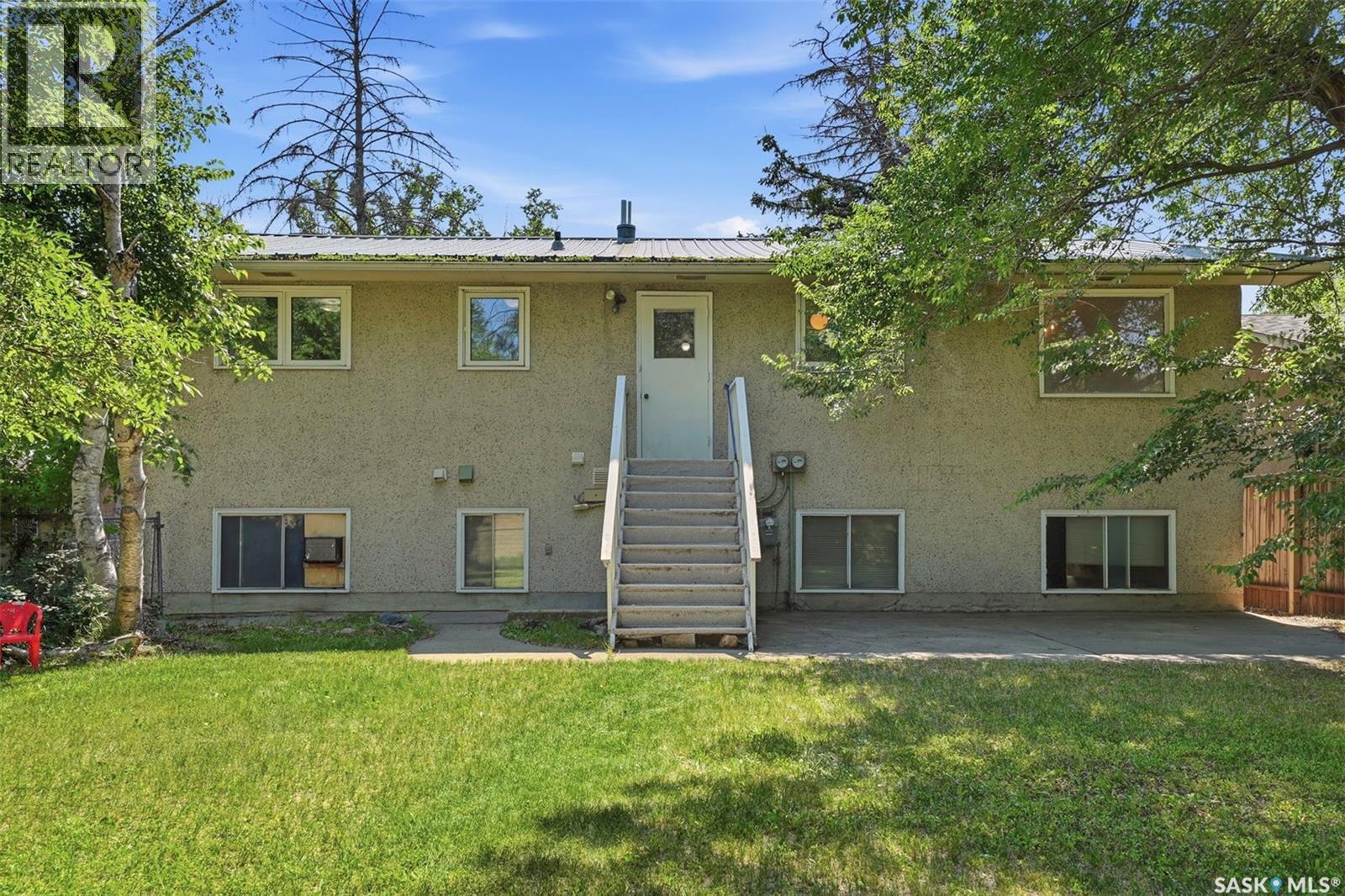 206 Carleton Drive, Saskatoon, SK - Outdoor
