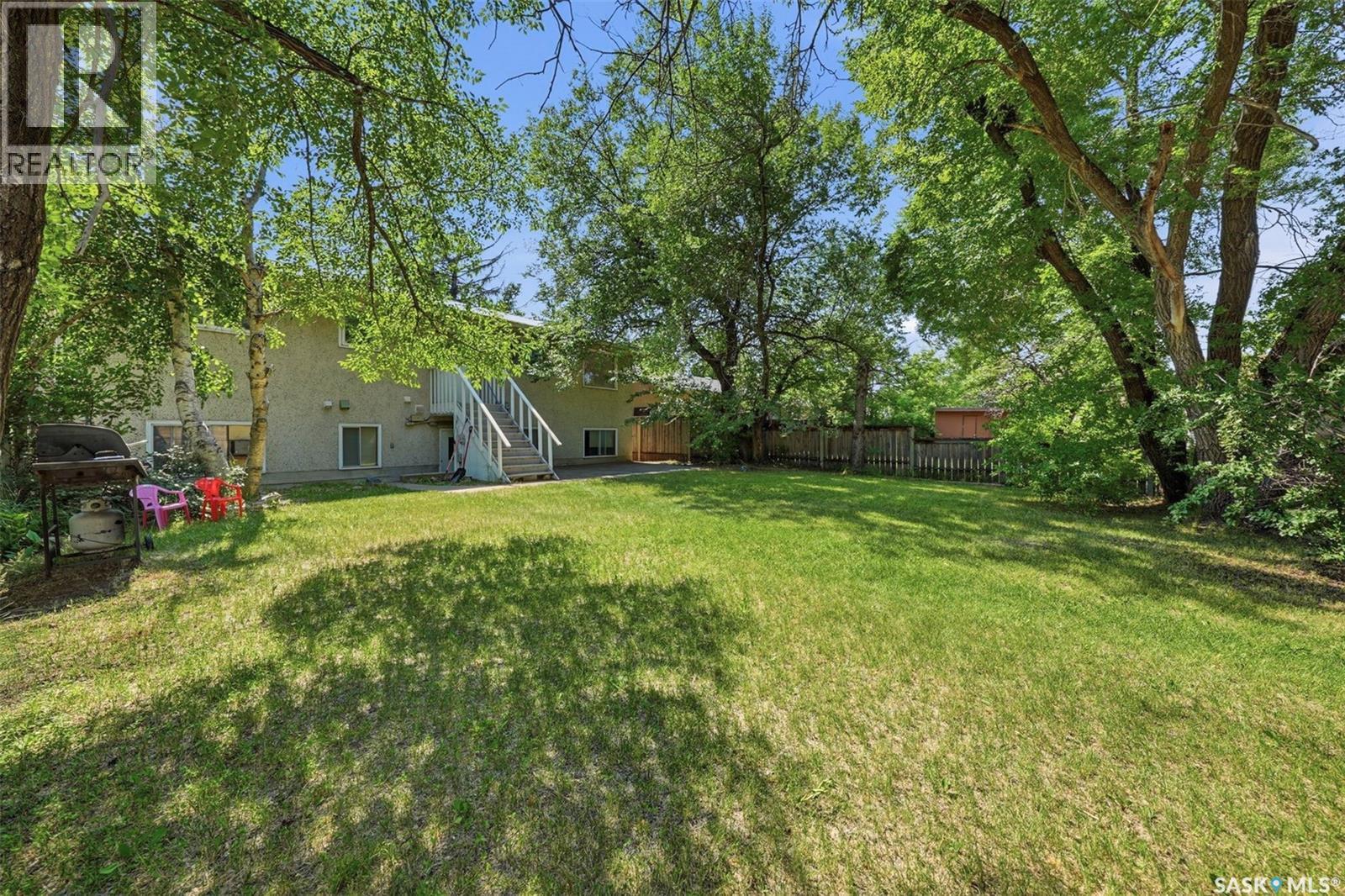 206 Carleton Drive, Saskatoon, SK - Outdoor