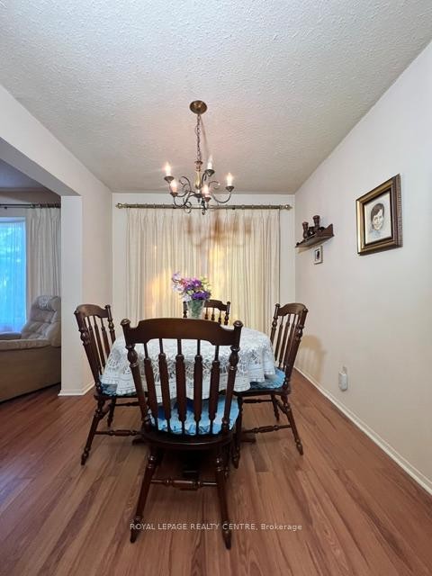 4156 Wheelwright Crescent, Mississauga, ON - Indoor Photo Showing Dining Room