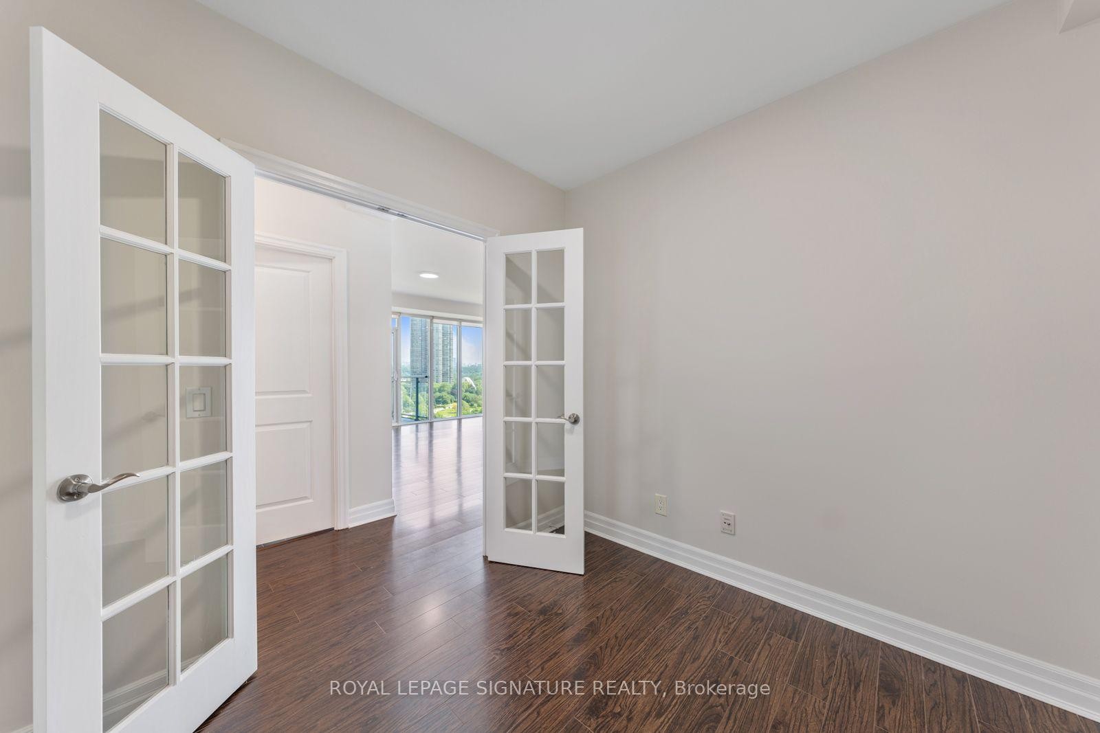 1103-58 Marine Parade Drive, Toronto, ON - Indoor Photo Showing Other Room