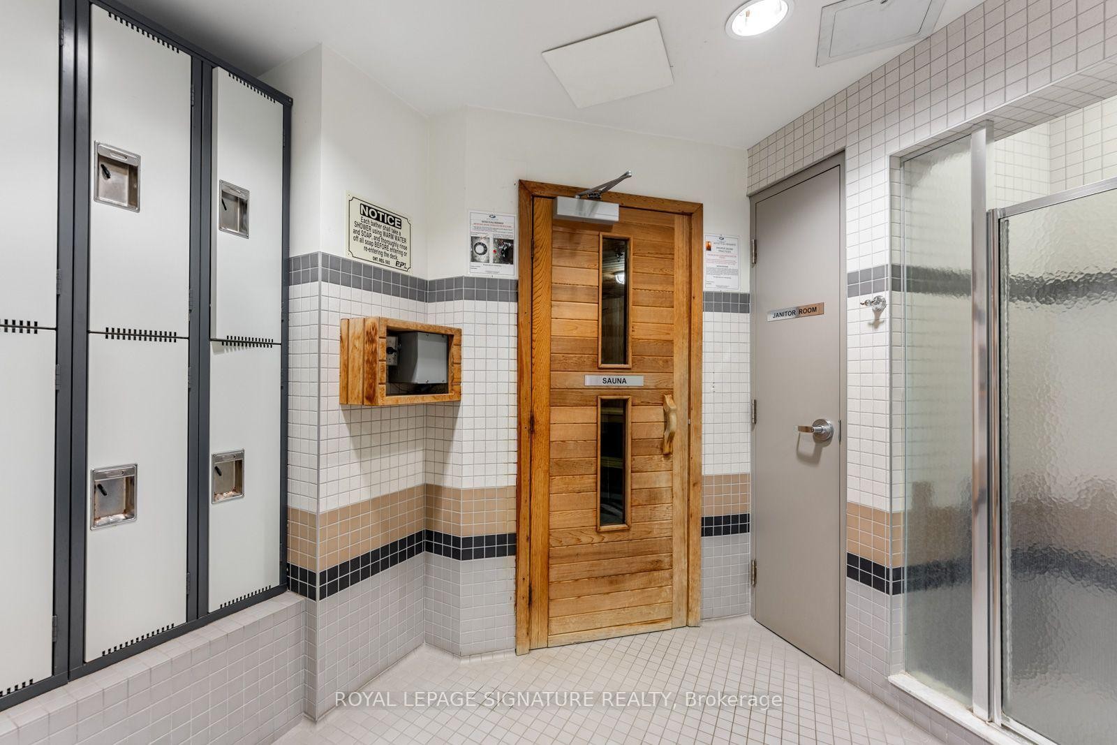 1103-58 Marine Parade Drive, Toronto, ON - Indoor Photo Showing Bathroom