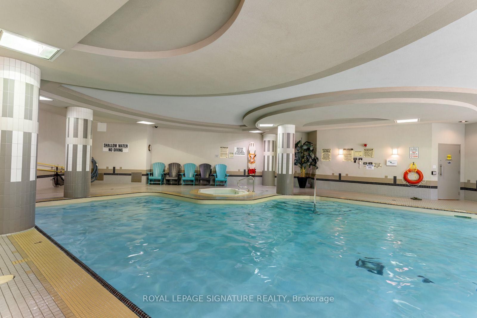 1103-58 Marine Parade Drive, Toronto, ON - Indoor Photo Showing Other Room With In Ground Pool