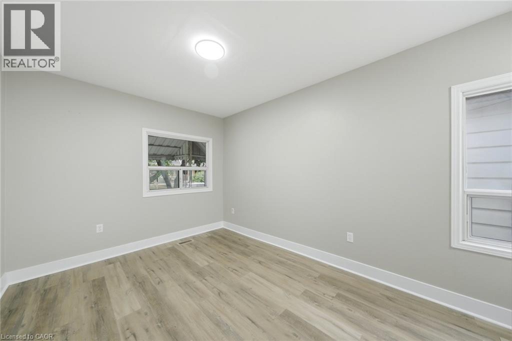 81 Cambridge Avenue, Hamilton, ON - Indoor Photo Showing Other Room