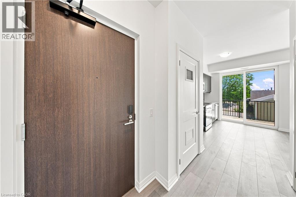 101 Golden Eagle Road Unit# 215, Waterloo, ON - Indoor Photo Showing Other Room