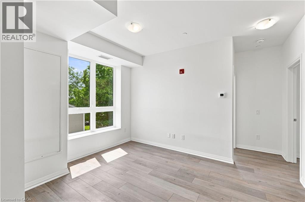 101 Golden Eagle Road Unit# 215, Waterloo, ON - Indoor Photo Showing Other Room
