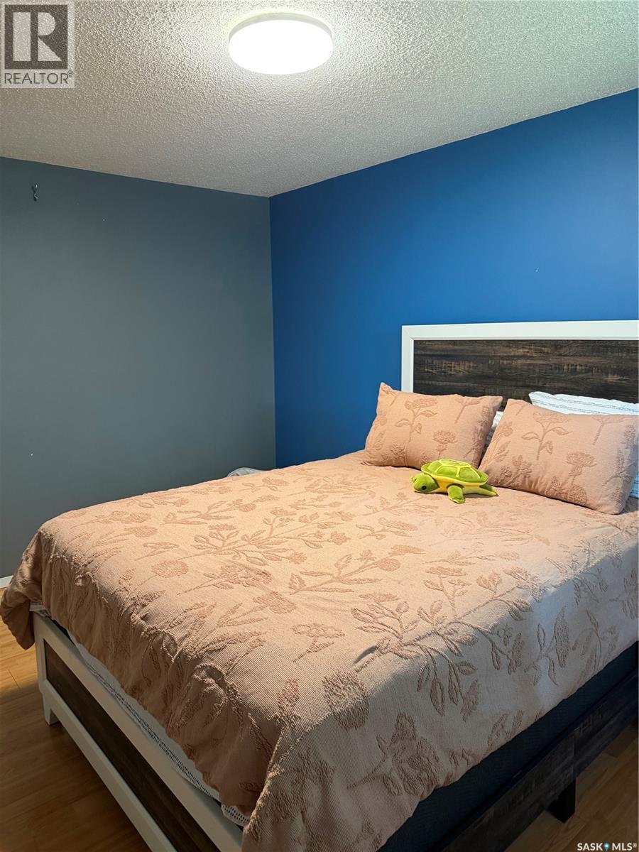 348 Myrtle Avenue, Yorkton, SK - Indoor Photo Showing Bedroom