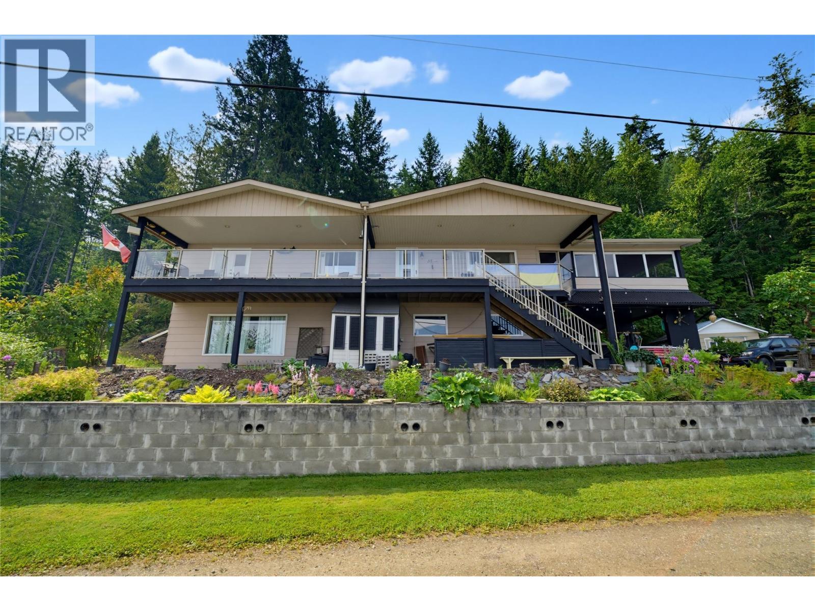 1249 Bernie Road Unit# 35, Sicamous, BC