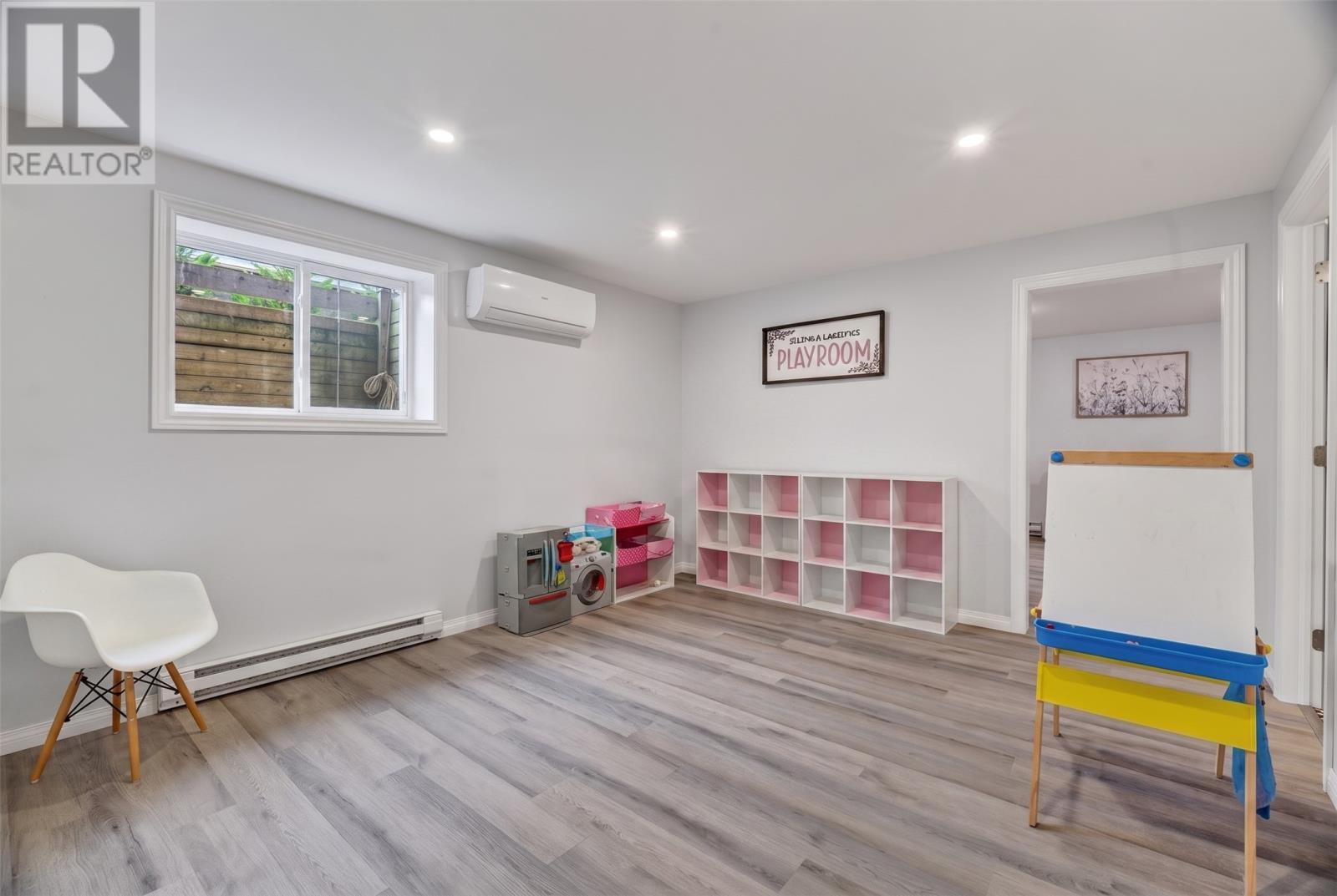 7 Sunset Drive, Holyrood, NL - Indoor