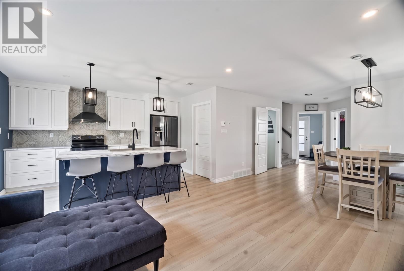 7 Sunset Drive, Holyrood, NL - Indoor