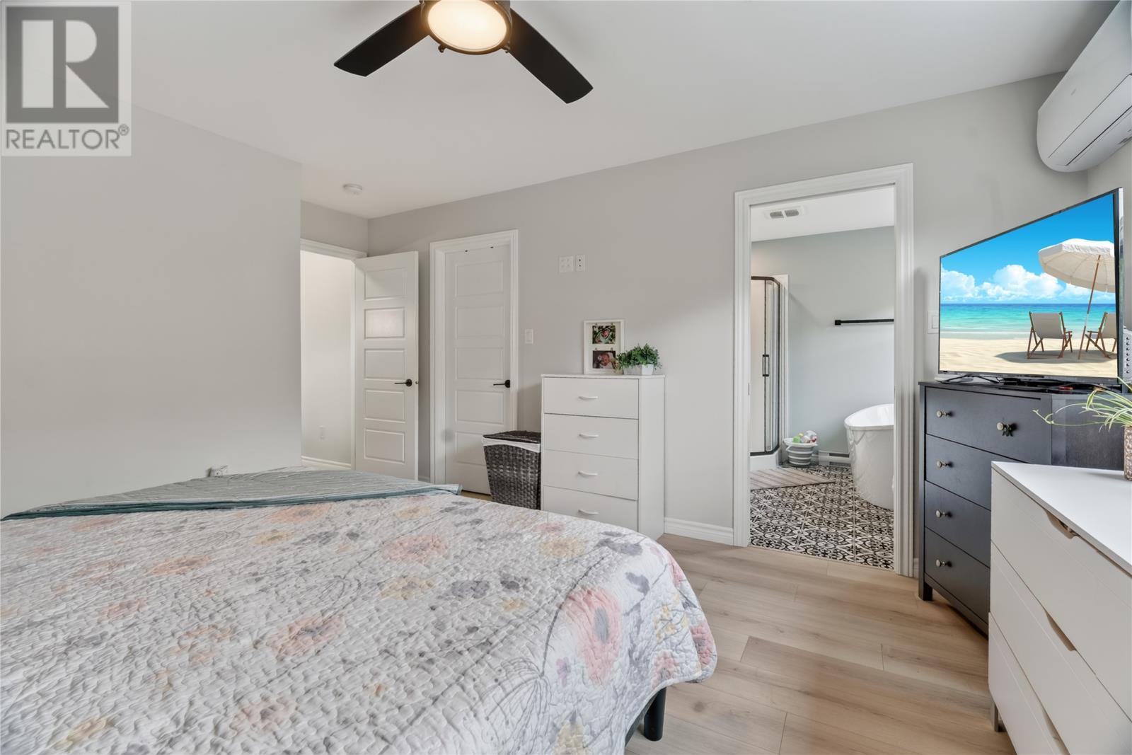 7 Sunset Drive, Holyrood, NL - Indoor Photo Showing Bedroom