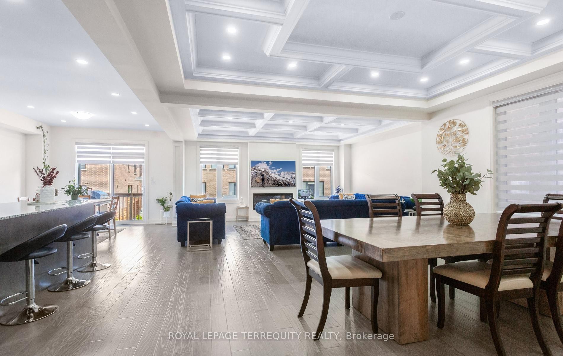 242 Factor Street, Vaughan, ON - Indoor Photo Showing Dining Room