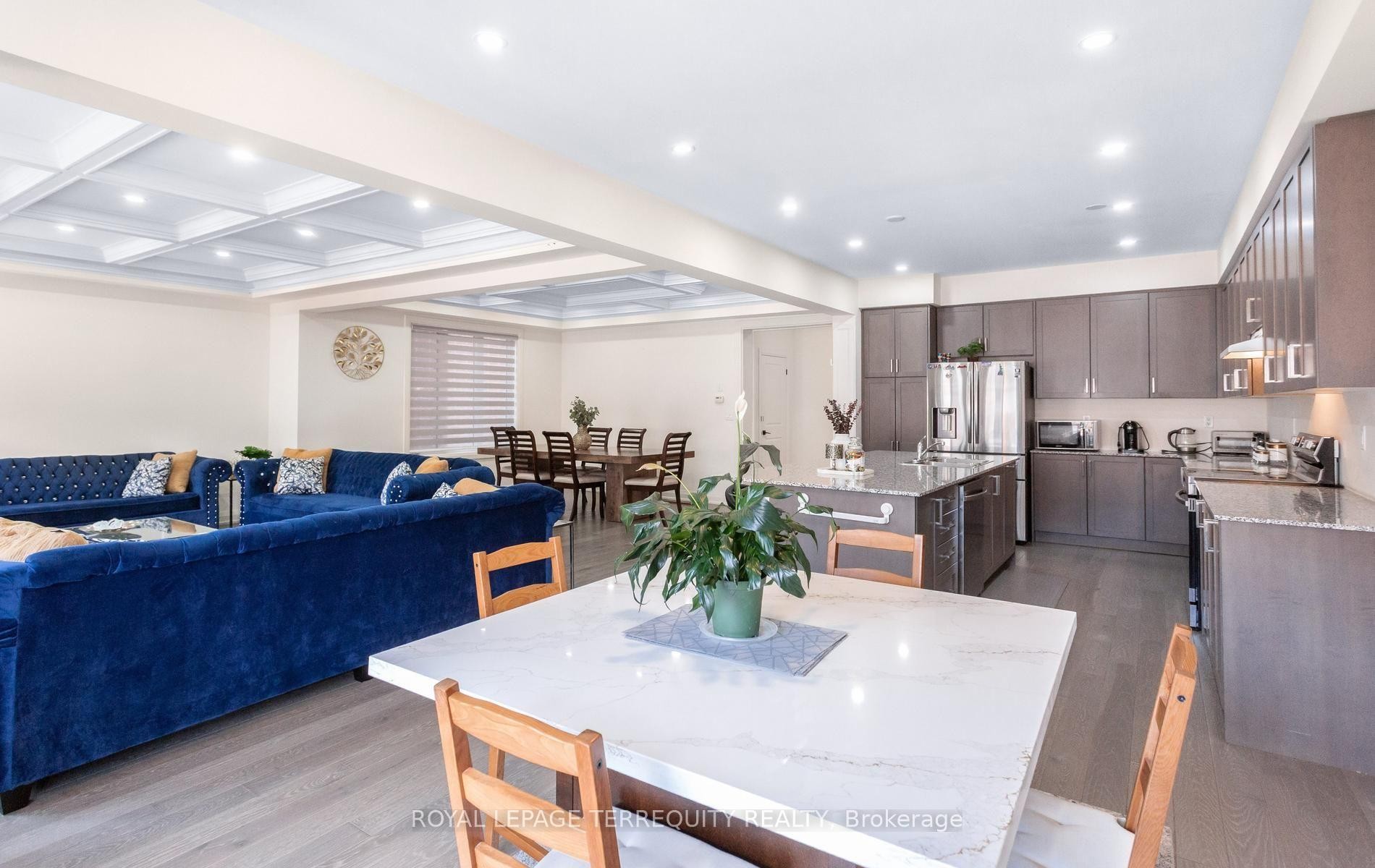 242 Factor Street, Vaughan, ON - Indoor