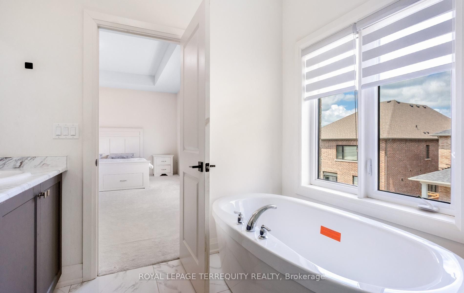 242 Factor Street, Vaughan, ON - Indoor