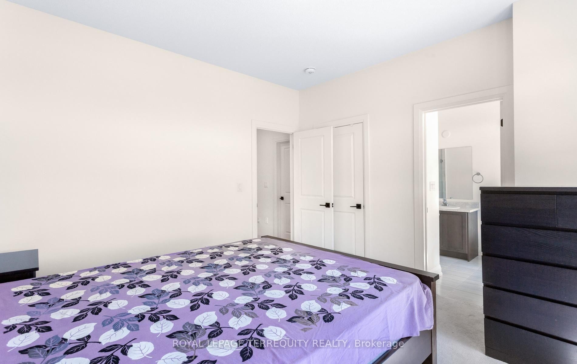 242 Factor Street, Vaughan, ON - Indoor Photo Showing Bedroom
